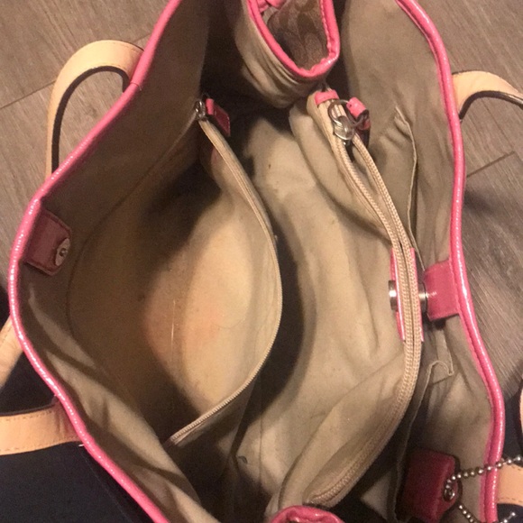 Coach Logo Bag with Pink Trim - Picture 3 of 7